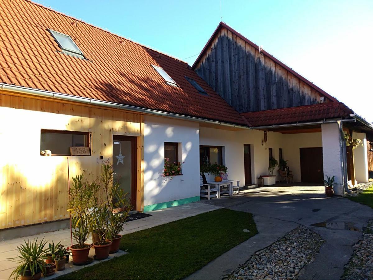 Vidiecky apartmán Kubo Pavčina Lehota Exterior foto